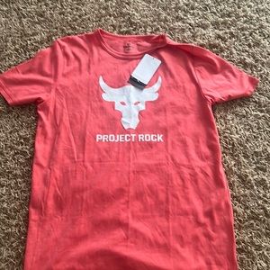 youth extra large boys shirt in orange. new with tags